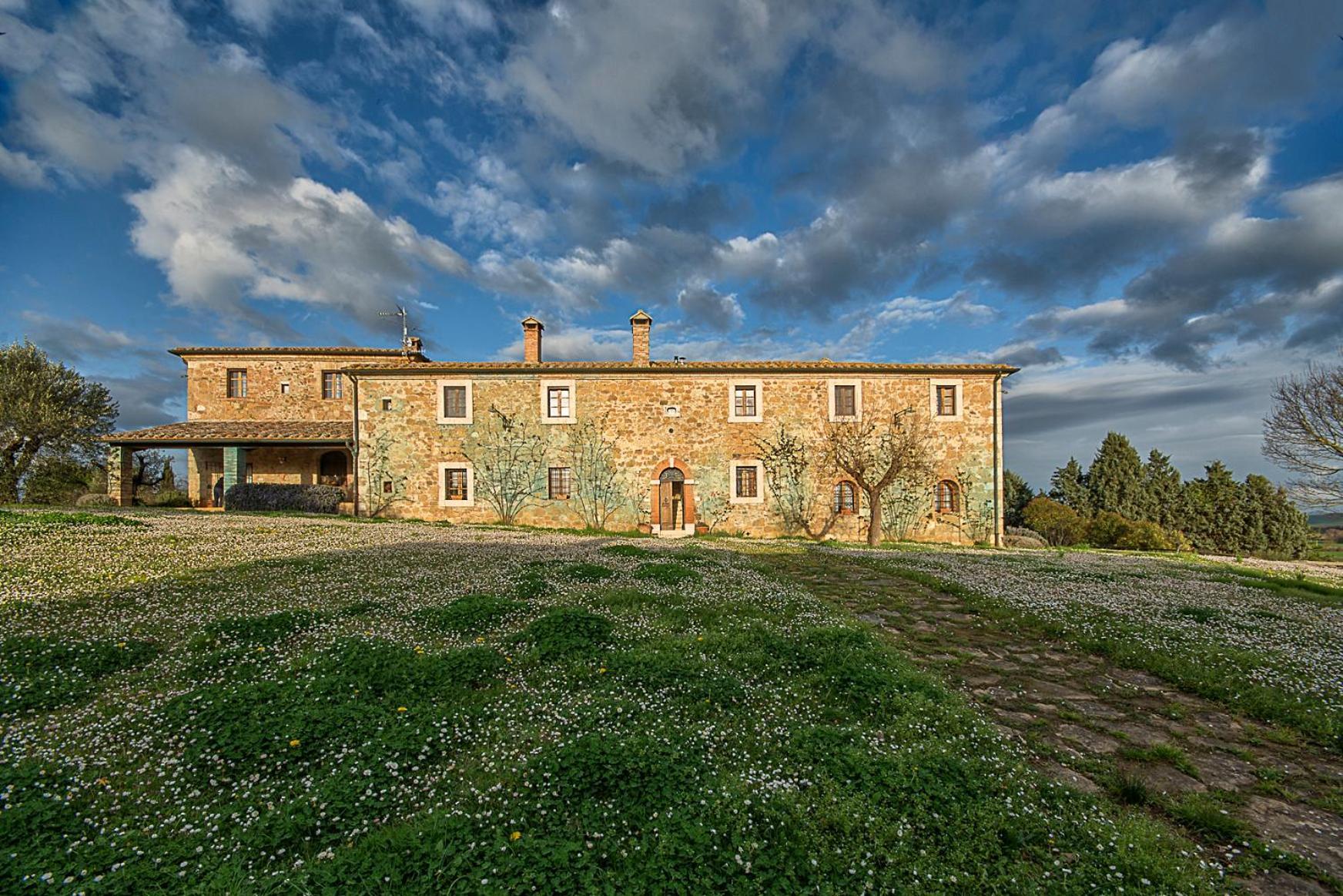 Agriturismo Le Sorbelle D'Orcia Con Piscina Pienza Esterno foto