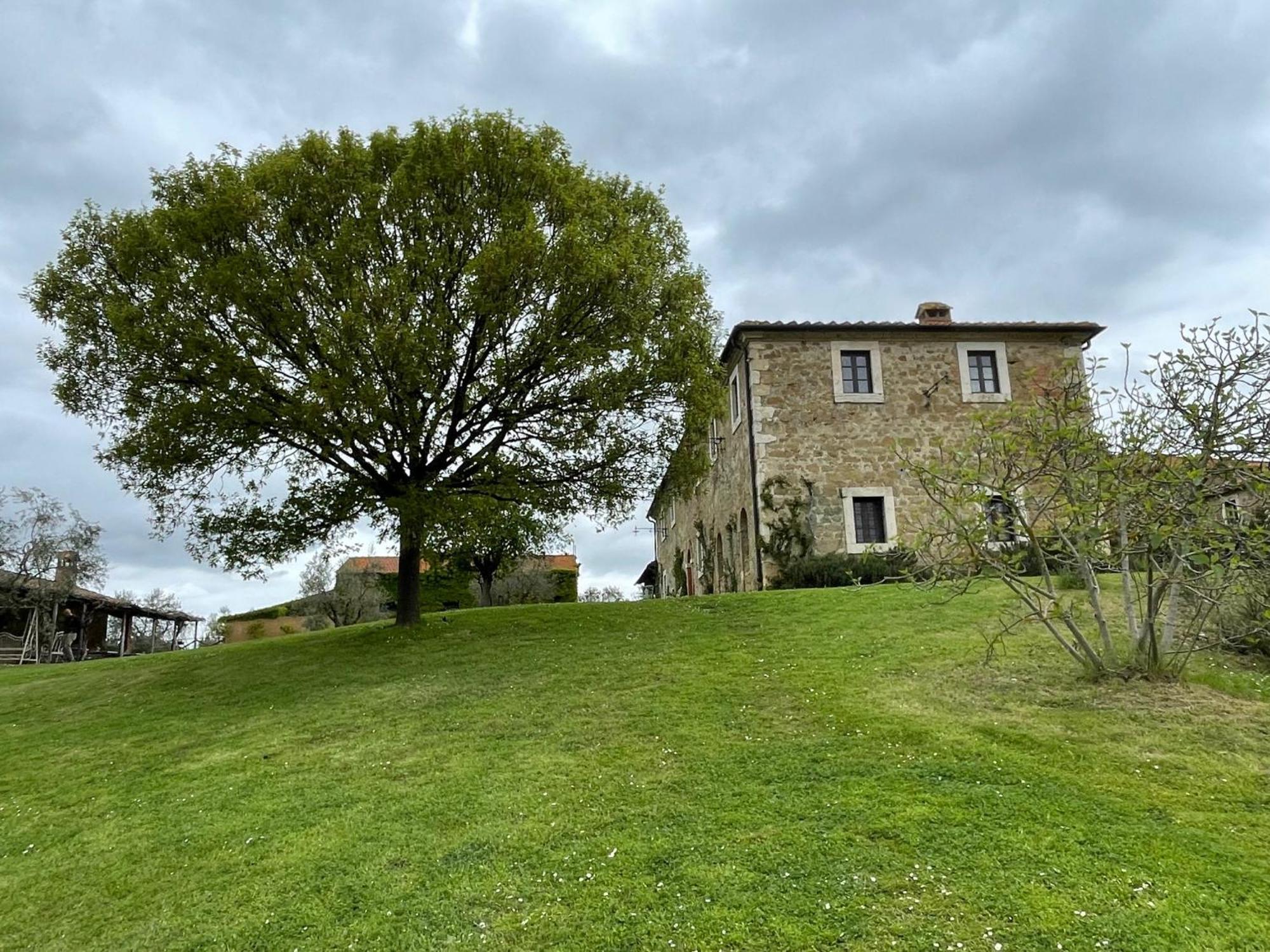 Agriturismo Le Sorbelle D'Orcia Con Piscina Pienza Esterno foto