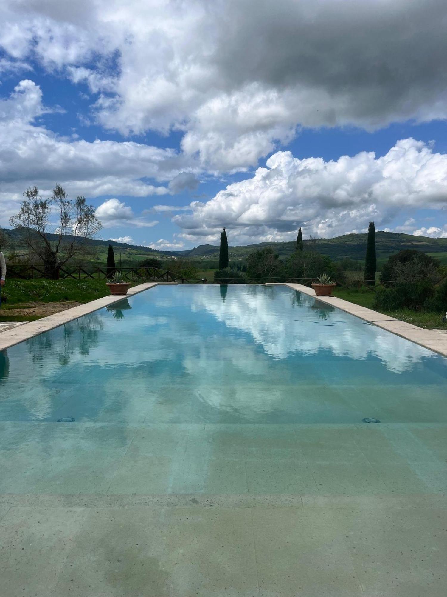 Agriturismo Le Sorbelle D'Orcia Con Piscina Pienza Esterno foto