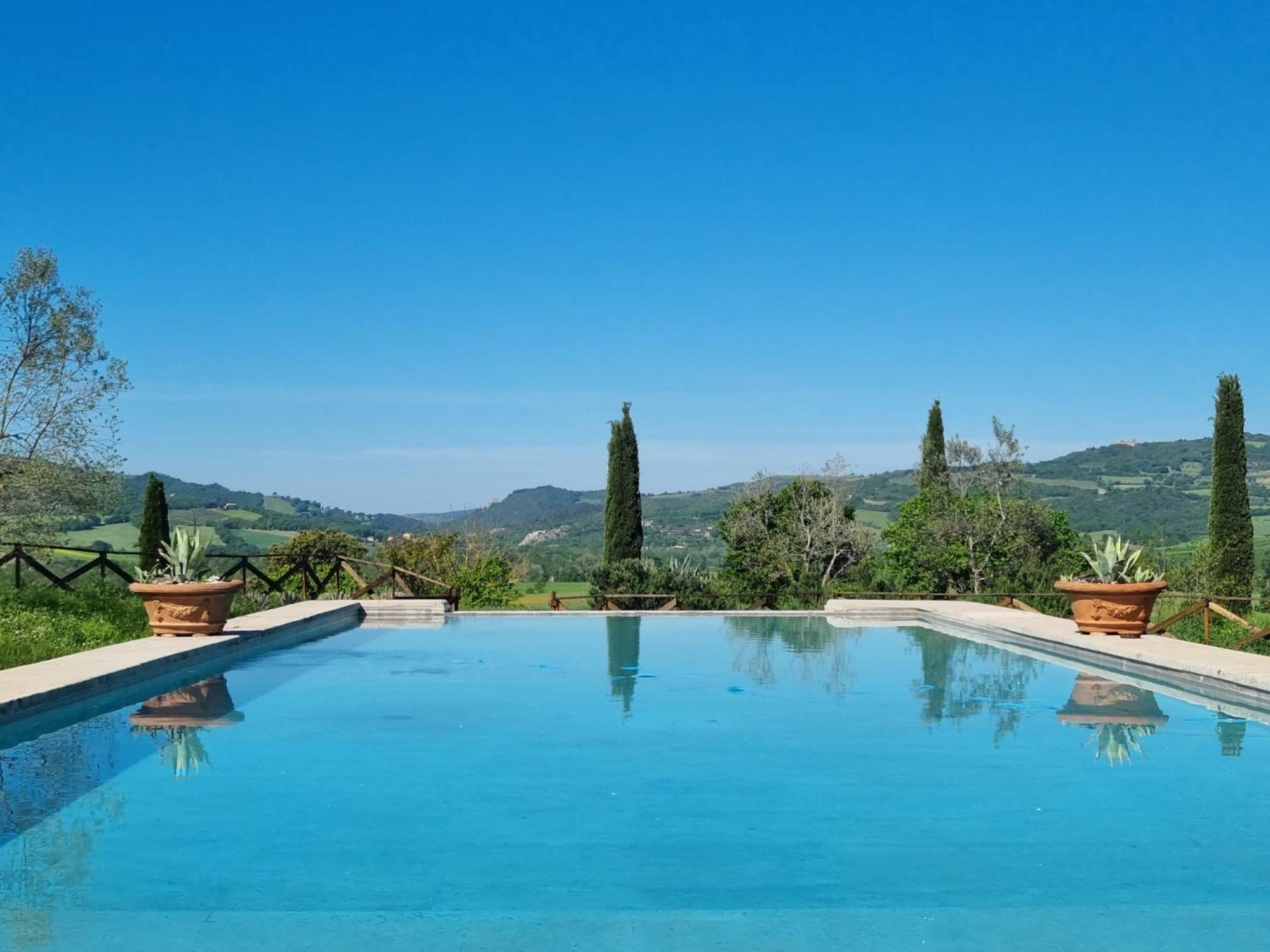 Agriturismo Le Sorbelle D'Orcia Con Piscina Pienza Esterno foto